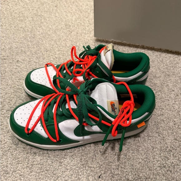 Nike Off White Dunks - Picture 4 of 4
